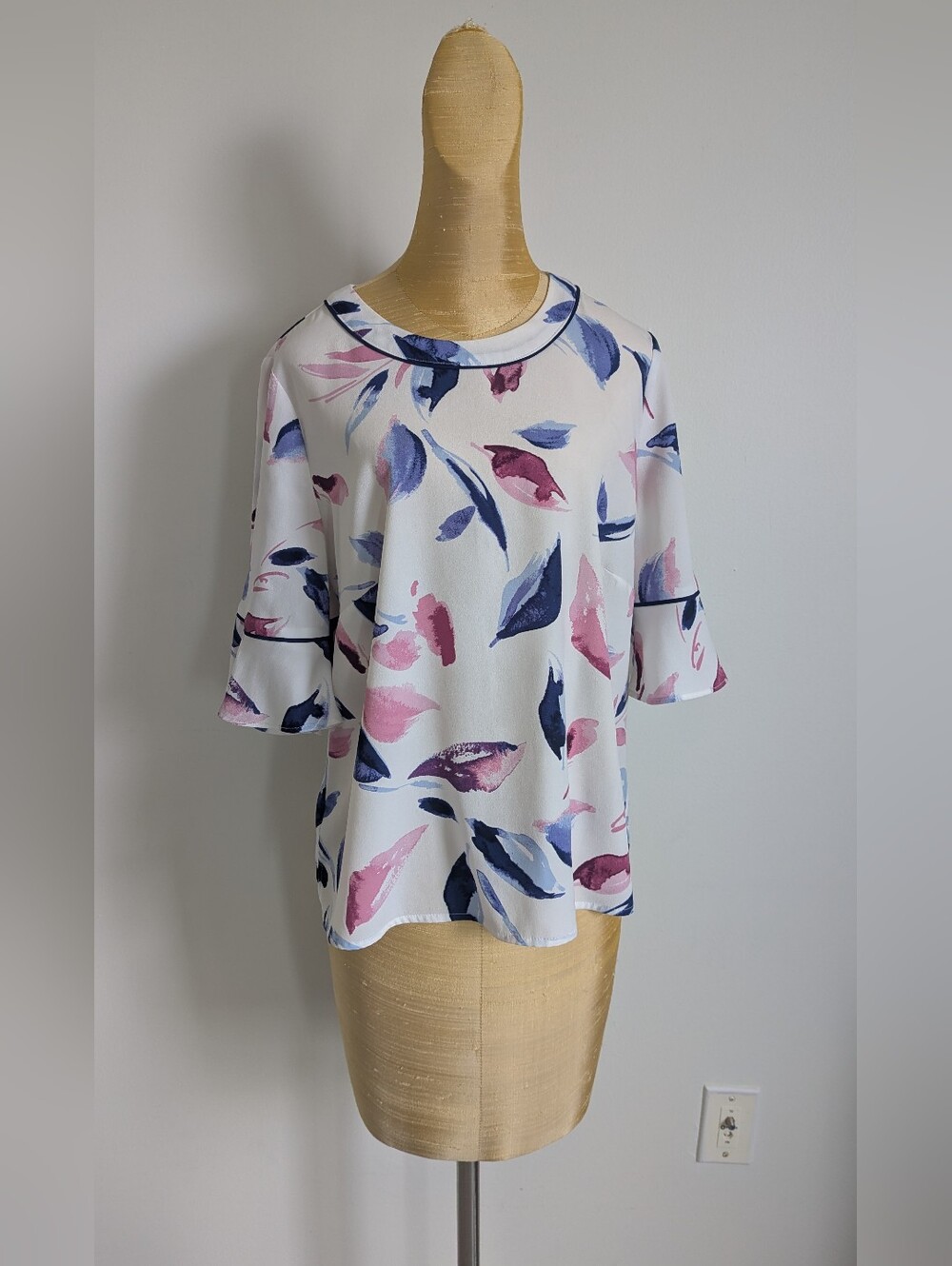 Eastex Women’s Floral Brushstroke Ruffle Sleeve Top  - Pink & Blue Flowy Size 10